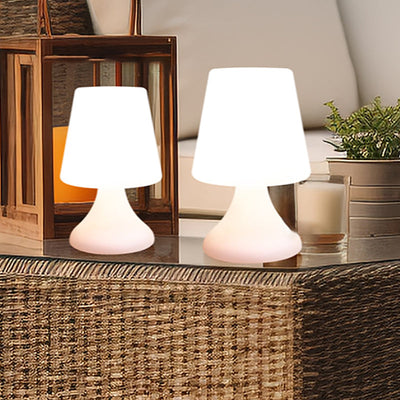 مصباح طاولة LED USB بشكل كأس PE حديث وبسيط للإضاءة الليلية للفناء الخارجي 