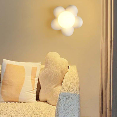 Modern Art Deco Flower Design Wood Resin 1-Light Wall Sconce Lamp For Living Room