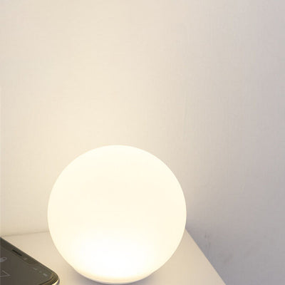 Moderne Schwarz-Weiß-Einzelfarbe mit USB-Anschluss Eisen-LED-Strahler Wandleuchte 