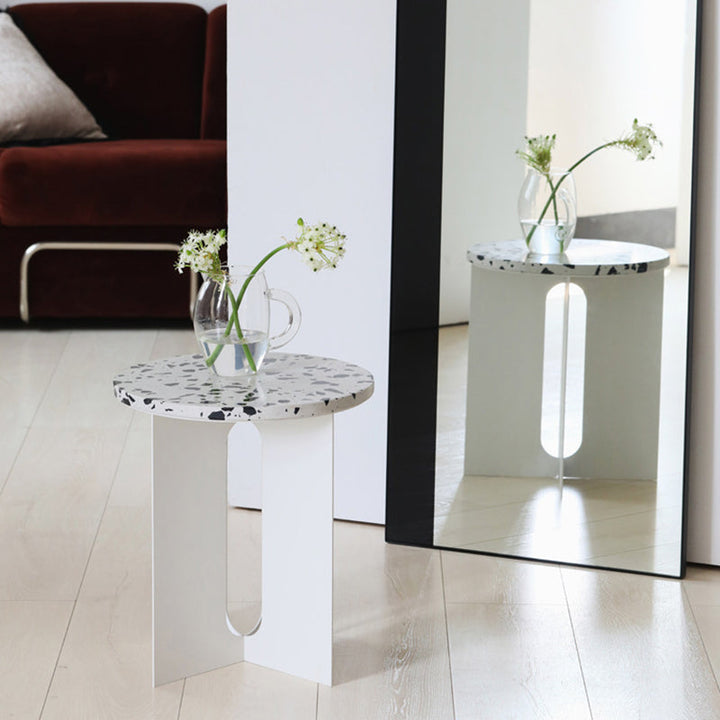 Modern Luxury Round Table Top Terrazzo Iron Carbon Steel Coffee Table 3-Leg For Living Room