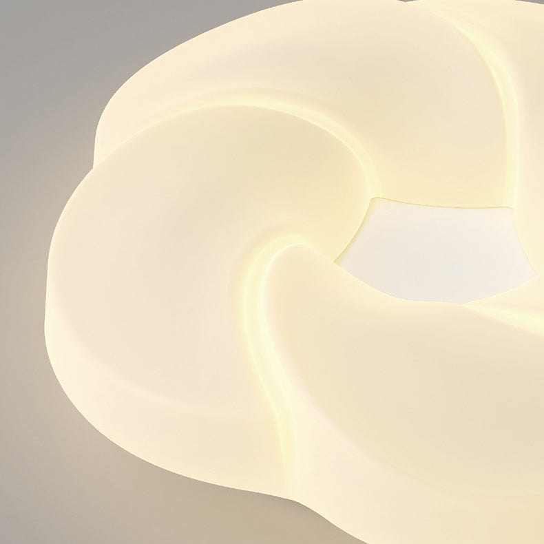 Moderne unbedeutende Deckenleuchte aus PE-Plätzchen-Wolken-Form-Eisen-LED für Schlafzimmer 