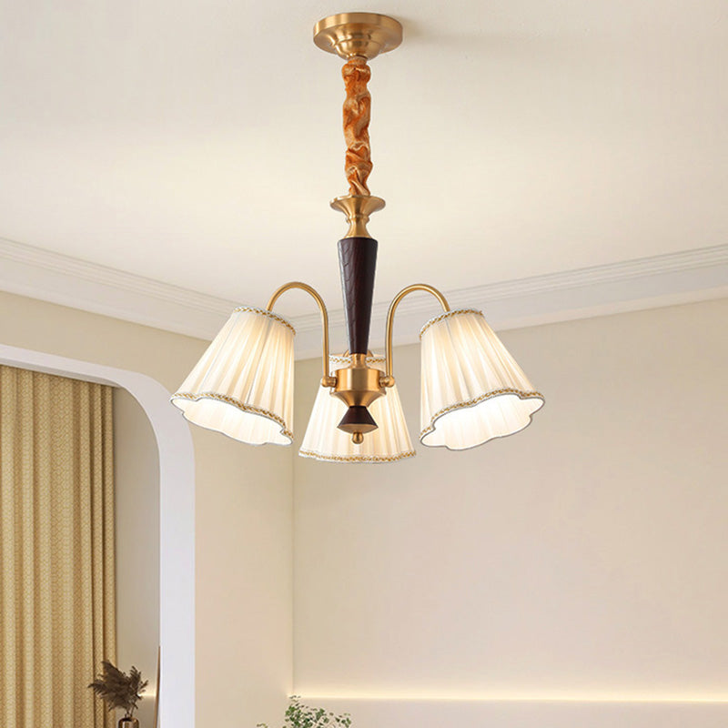 Traditioneller französischer Blumenzweig-Stoff-Walnuss-Messing-Kronleuchter mit 3/6 Lichtern für Schlafzimmer 
