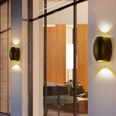 Zeitgenössische Einfachheit rechteckige Aluminiumglas LED Wandleuchte Lampe für Garten 