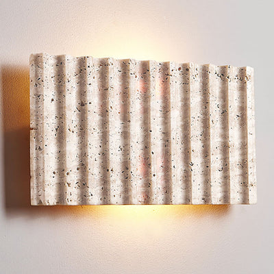 Aplique de pared de 1 luz con pantalla rectangular de travertino beige retro contemporáneo para dormitorio 