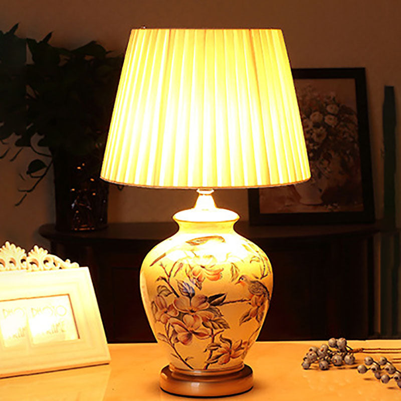 Traditional Chinese Bird Vase Base Ceramic Fabric 1-Light Table Lamp For Living Room