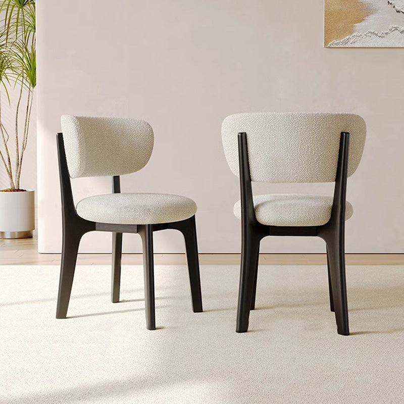 Silla de comedor sin brazos contemporánea de simplicidad redonda con respaldo de marco de madera de terciopelo suave para comedor 