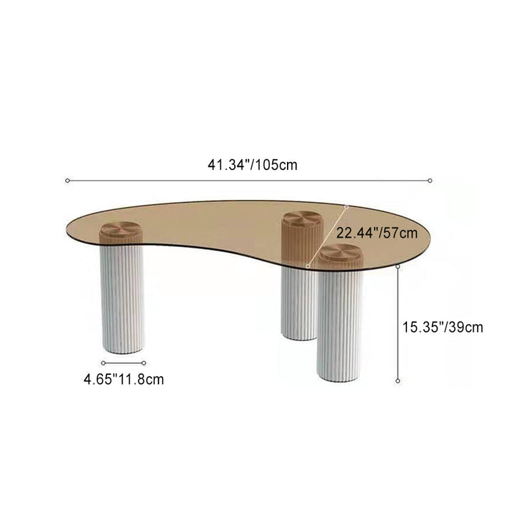 Zeitgenössischer skandinavischer atypischer Bogen-Teardrop-Kaffeetisch aus Fiberglas mit gehärtetem Glas für das Wohnzimmer 