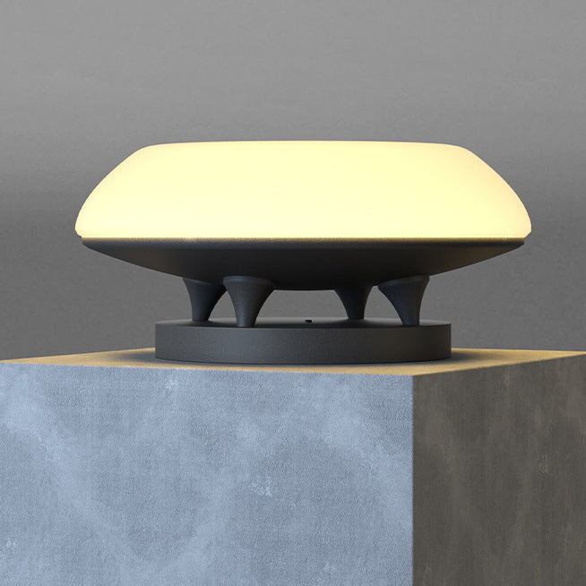 Simplicité moderne solaire étanche en acier inoxydable PE rond vaisseau spatial LED éclairage paysager lumière extérieure pour Patio extérieur 