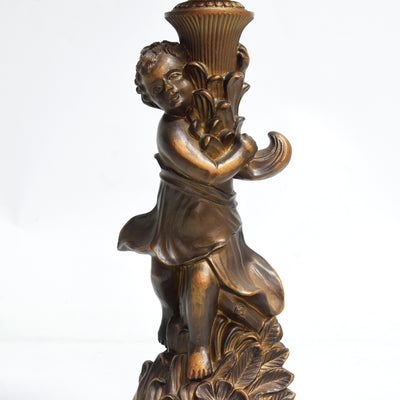 Traditionelle europäische Harzglas-Fackel-Rose-Boy-Tischlampe mit 1 Licht für Schlafzimmer 
