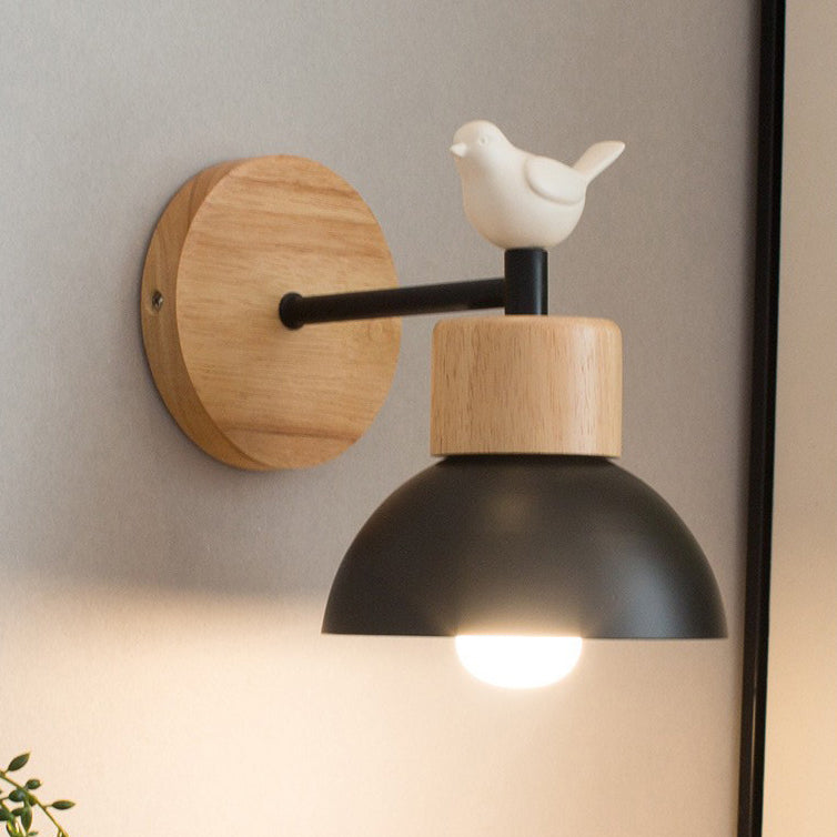 Moderne minimalistische runde Halbkreis Vogel Holz Eisen Harz 1-Licht Wandleuchte Lampe für Wohnzimmer 