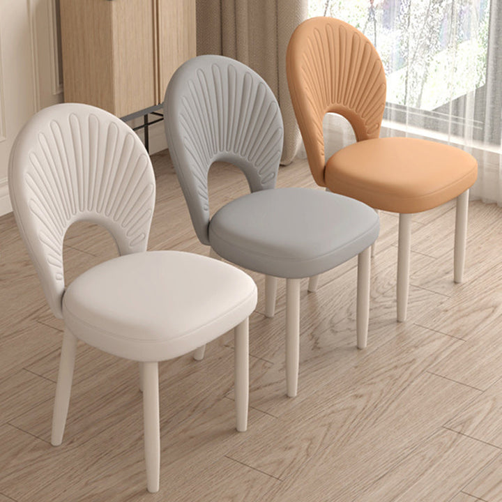 Moderner minimalistischer gebogener halbrunder quadratischer PU-Leder-Eisen-Esszimmerstuhl ohne Armlehne für das Esszimmer 