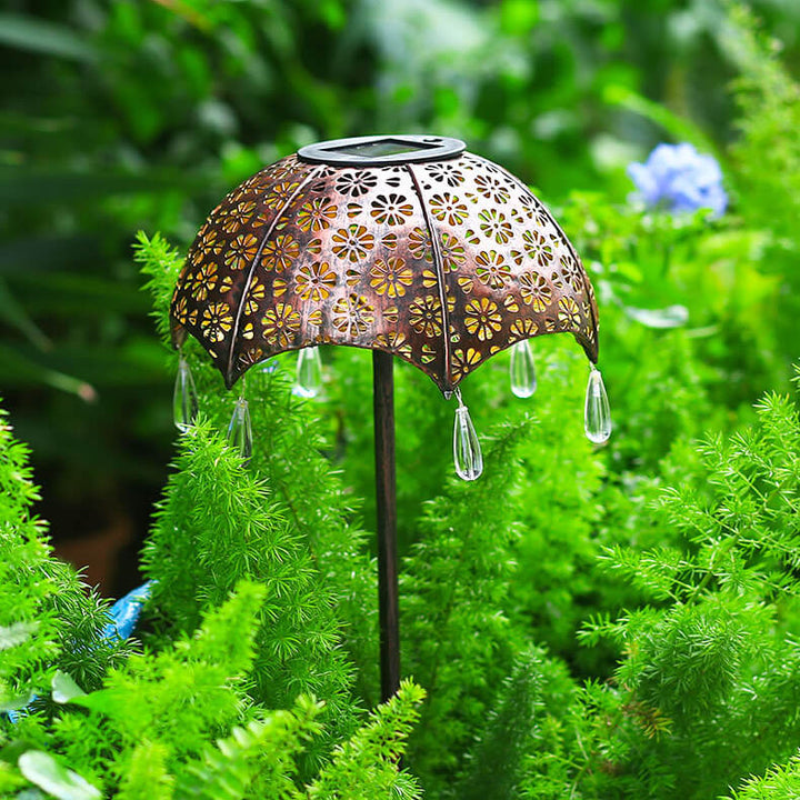 Outdoor Solar Eisen Bunte Regenschirm Hohle LED Rasen Einsteck Landschaftslicht 