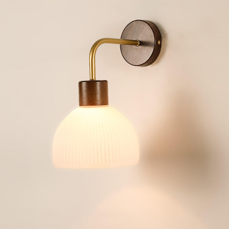 Lampe murale à 1 lumière avec abat-jour en verre en demi-cercle en bois massif japonais traditionnel pour chambre à coucher 