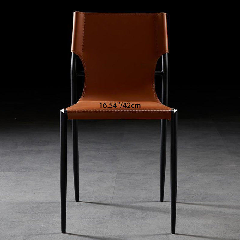 Silla de comedor apilable con respaldo de cuero nórdico contemporáneo y acero al carbono para comedor 