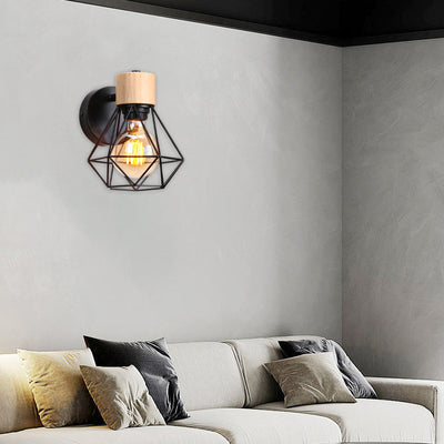 Zeitgenössische Luxus Eisen Holz Polygon Diamant 1-Licht Wandleuchte Lampe für Schlafzimmer 