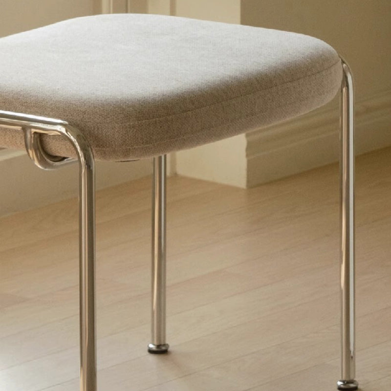 Tabouret de coiffeuse carré contemporain scandinave en coton et lin avec cadre en acier inoxydable sans dossier pour chambre 
