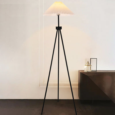 Nordic Modern Pleated Canvas Shade Iron Tripod 1-Light Standing Floor Lamp