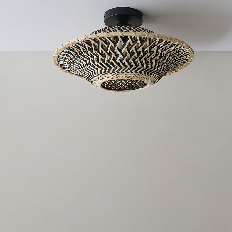 Plafonnier semi-encastré en forme de soucoupe volante à 1 lumière en tissage de bambou Zen chinois 