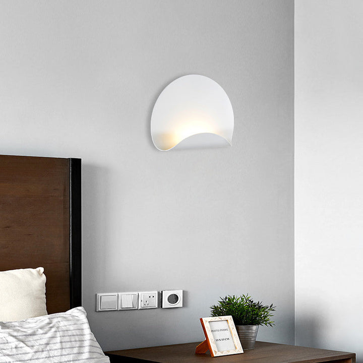 Applique murale LED en fer pliable en demi-cercle scandinave contemporain pour salon 