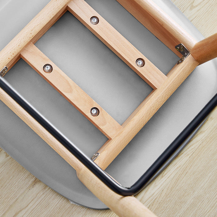 Zeitgenössischer nordischer quadratischer Holz-Metall-PP-Barhocker mit Rückenlehne und Fußstütze für das Esszimmer 