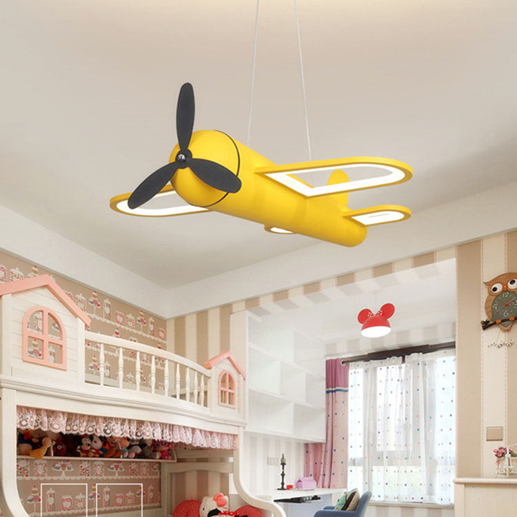 Zeitgenössische kreative Flugzeug Eisen Acryl LED Pendelleuchte für Schlafzimmer 