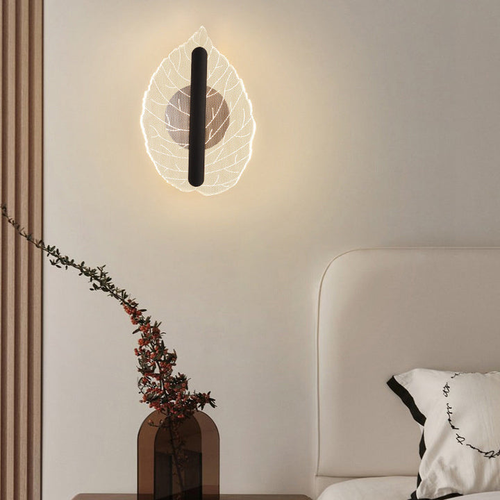 Applique murale LED en forme de goutte en fer acrylique Art Déco moderne pour salon 