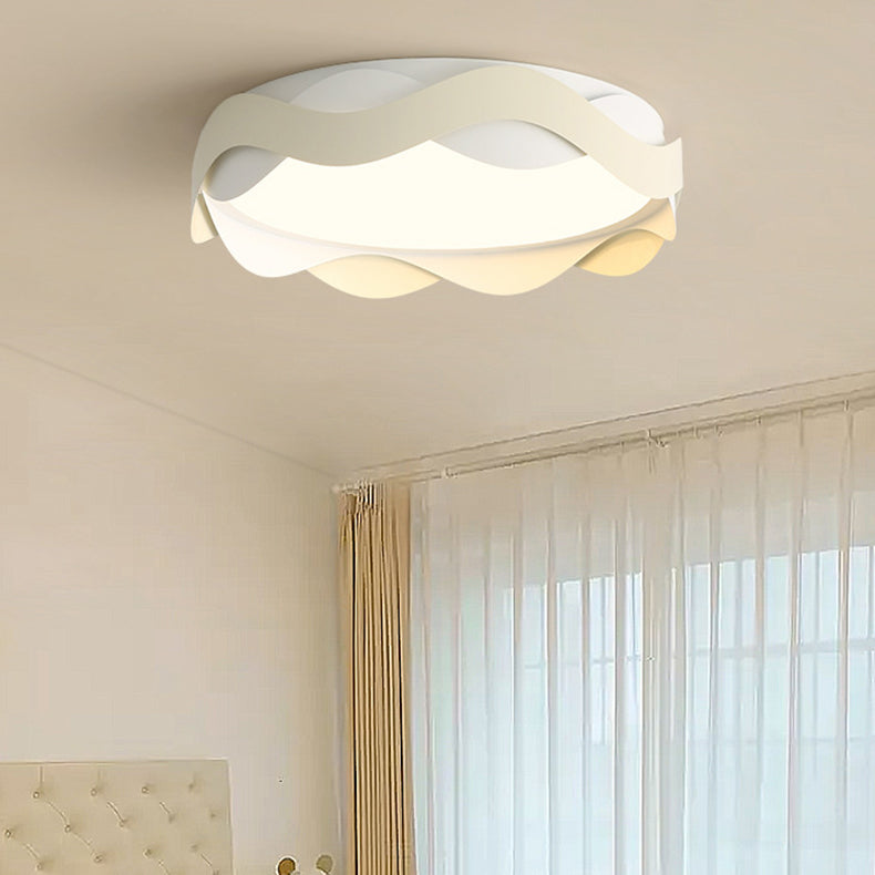 Luz de techo empotrada LED de hierro acrílico redonda con ondas de crema creativa contemporánea para sala de estar 