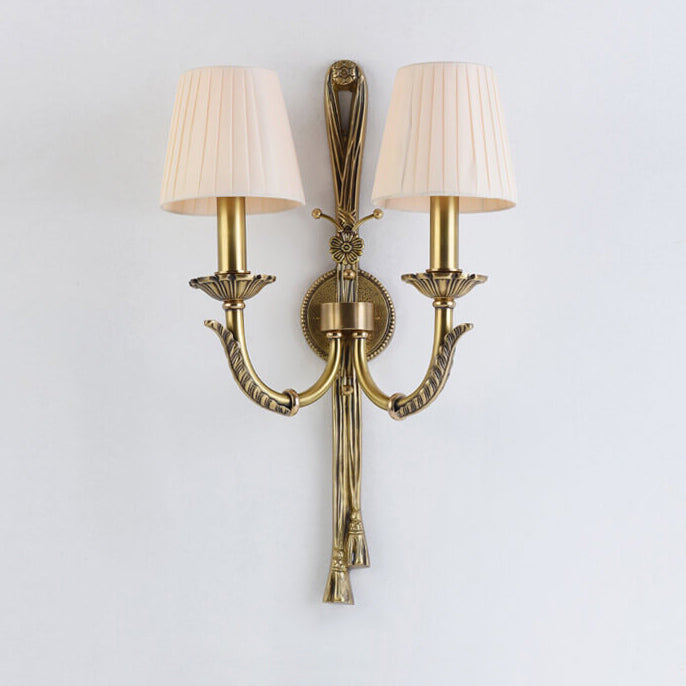 Zeitgenössische skandinavische florale runde Kerzenhalter Vollmessing Stoff 2-Licht Wandleuchte Lampe für Wohnzimmer 