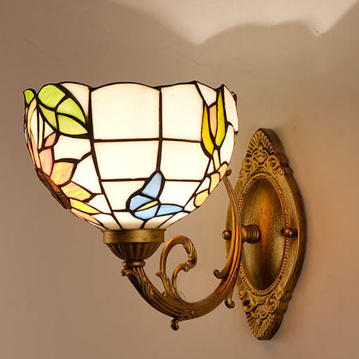 Europäische Vintage Tiffany Glas Metall 1-Licht Wandleuchte 