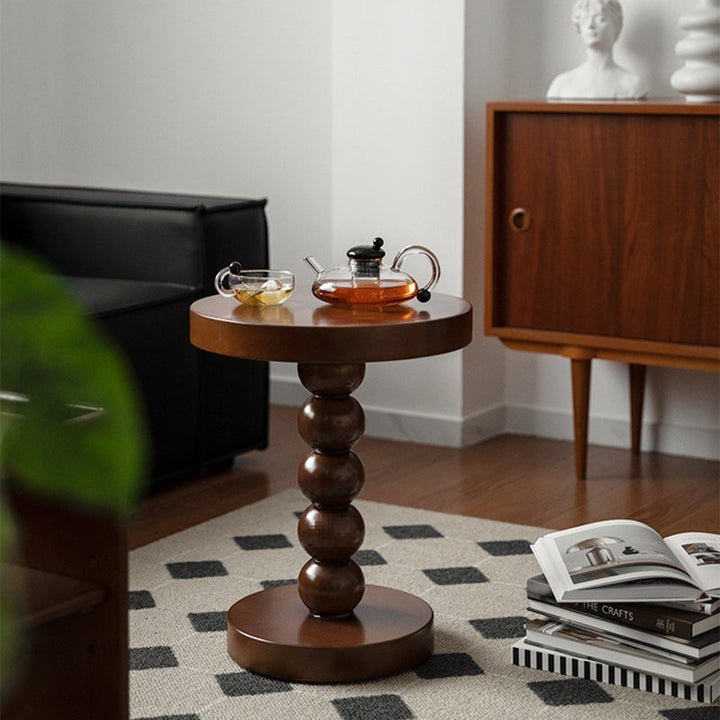 Table basse ronde vintage traditionnelle en bois perlé pour salon 
