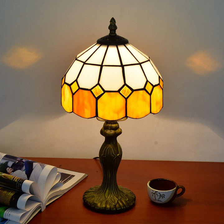 Lampe de table traditionnelle Tiffany cylindre demi-globe en verre et aluminium à 1 lumière pour chambre 