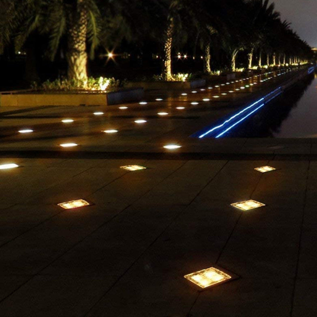 Lumière extérieure LED acrylique pour jardin, tuile de sol carrée à motif imperméable solaire créative contemporaine 