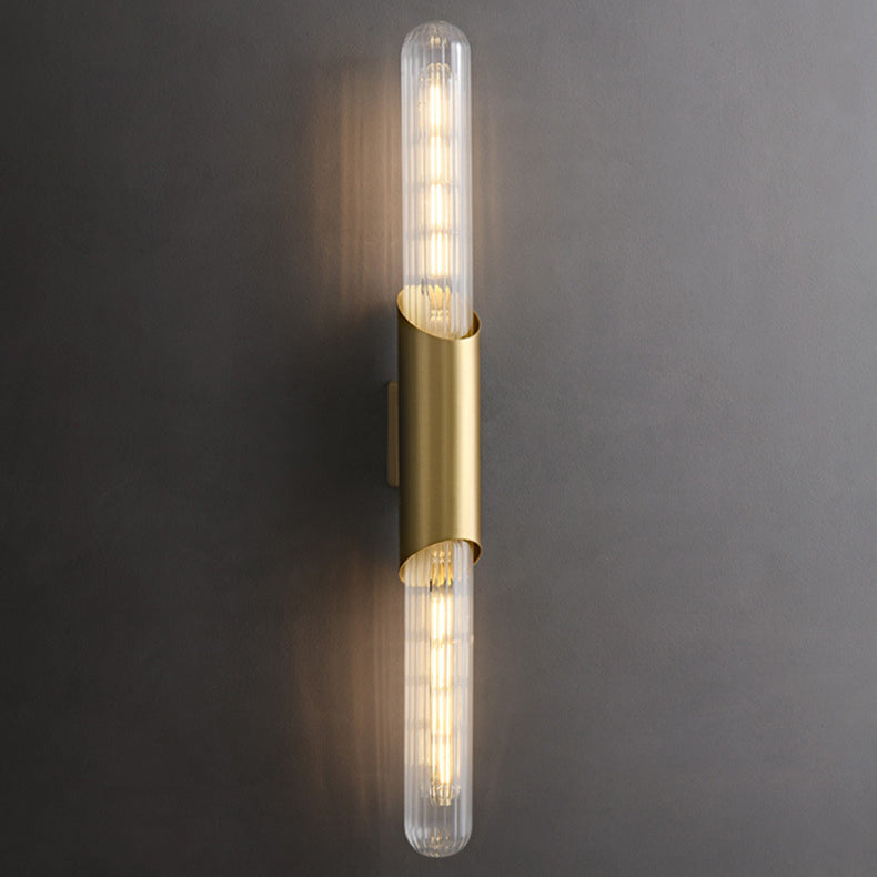 Zeitgenössische nordische Messingglasstreifen-Wandleuchte mit 2 Lichtern für Wohnzimmer 