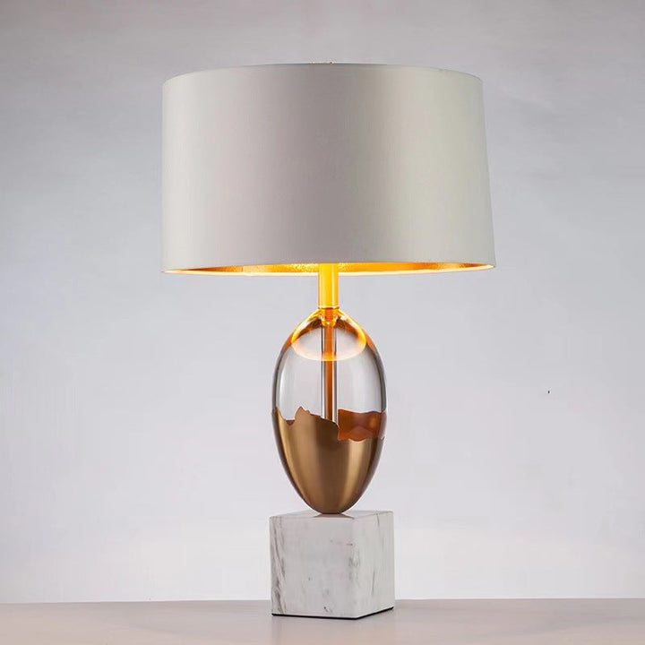Moderne Art Deco Stoff Kristall Marmor Basis 1-Licht Tischlampe für Schlafzimmer 