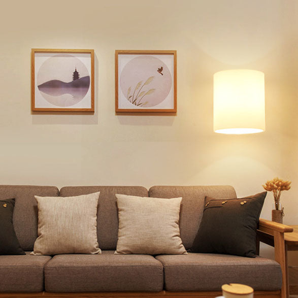 Moderne warme zylindrische Gummiholzglas 1/2 Licht Wandleuchte 