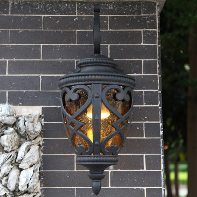 Lanterne traditionnelle européenne en aluminium en forme de lanterne en verre à 1 lumière pour jardin 
