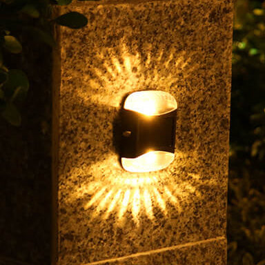 Lámpara de Aplique de Pared Exterior LED Cuadrada de Plástico Impermeable Decorativa Moderna Solar 