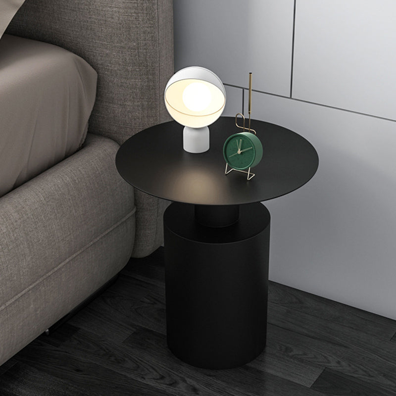 Table de nuit moderne minimaliste en cylindre rond en fer avec 1 plateau pour le chevet 