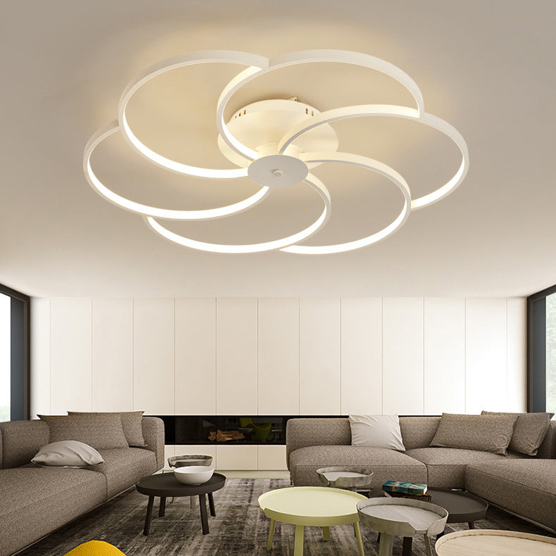 Lumière de plafond LED à montage affleurant avec abat-jour en bande de silicone en forme de pétale en aluminium de simplicité contemporaine pour le salon 