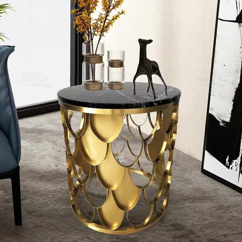 Moderner luxuriöser Couchtisch in runder Zylinderform mit Marmor und Edelstahl für das Wohnzimmer 