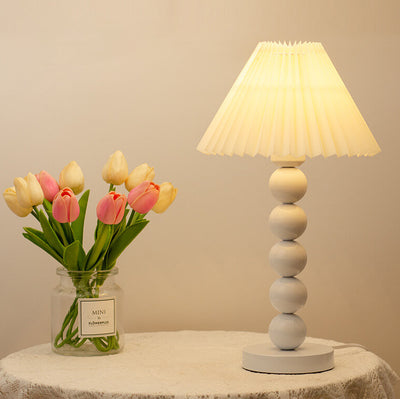 Zeitgenössische skandinavische Kegelrunde Hardware Stoff 1-Licht Tischlampe für das Schlafzimmer 