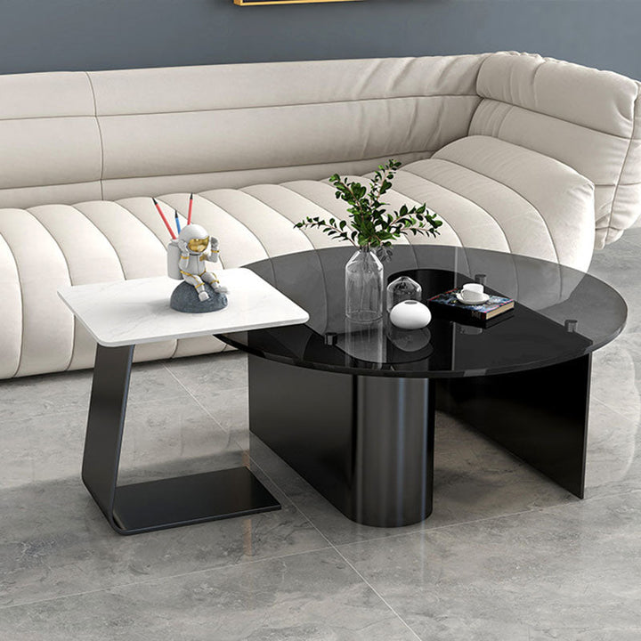 Moderner minimalistischer runder quadratischer Couchtisch aus Glas, Steinplatte und Karbonstahl mit 1 Ebene für das Wohnzimmer 