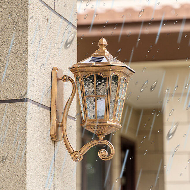 Traditional European Solar Outdoor Lantern Aluminum Glass Waterproof 1-Light Wall Sconce Lamp for Outdoor Patio