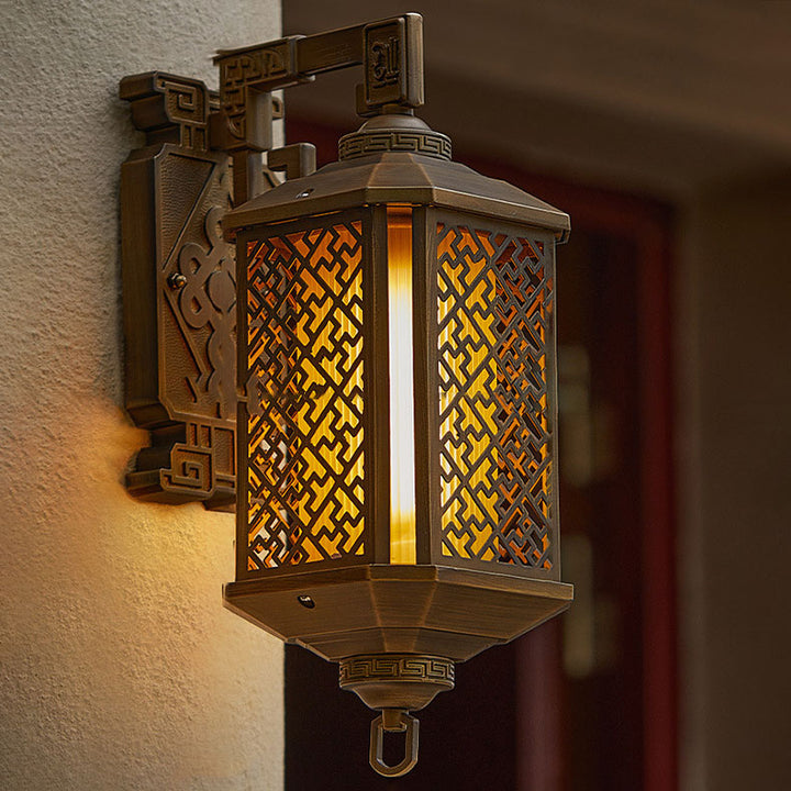 Traditionelle chinesische gebürstete Aluminium Haus Pagode 1-Licht Wandleuchte Lampe für Terrasse im Freien 