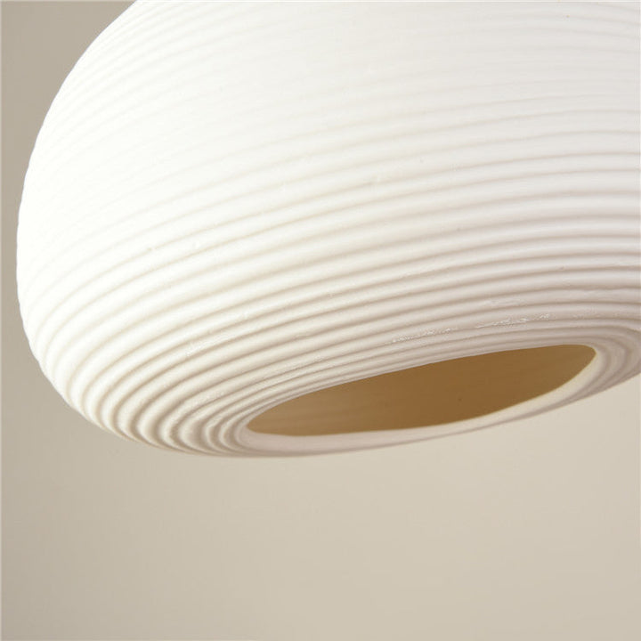 Lustre suspendu en céramique à rayures cylindriques irrégulières nordiques contemporaines avec cuivre et 1 lumière pour salon 