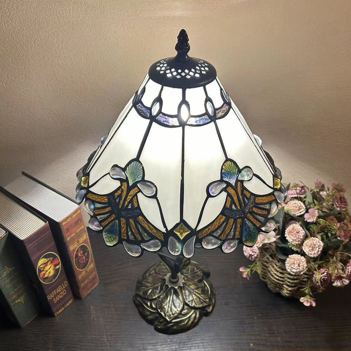 Lampe de table traditionnelle Tiffany en résine avec dôme conique et motif de fleurs et feuilles à 1 lumière pour chevet 
