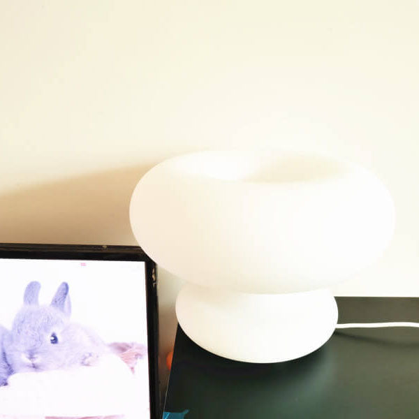 Japanisches minimalistisches Donut-Design Glas-Lampenschirm 1-Licht Tischlampe 