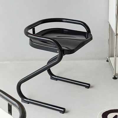 Chaise de salle à manger moderne mi-siècle avec cadre incurvé en plastique ABS et métal, dossier et accoudoirs 