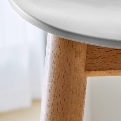 Zeitgenössischer nordischer quadratischer Holz-Metall-PP-Barhocker mit Rückenlehne und Fußstütze für das Esszimmer 