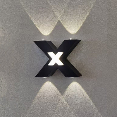 Applique murale LED en aluminium étanche minimaliste moderne en forme de X pour patio extérieur 